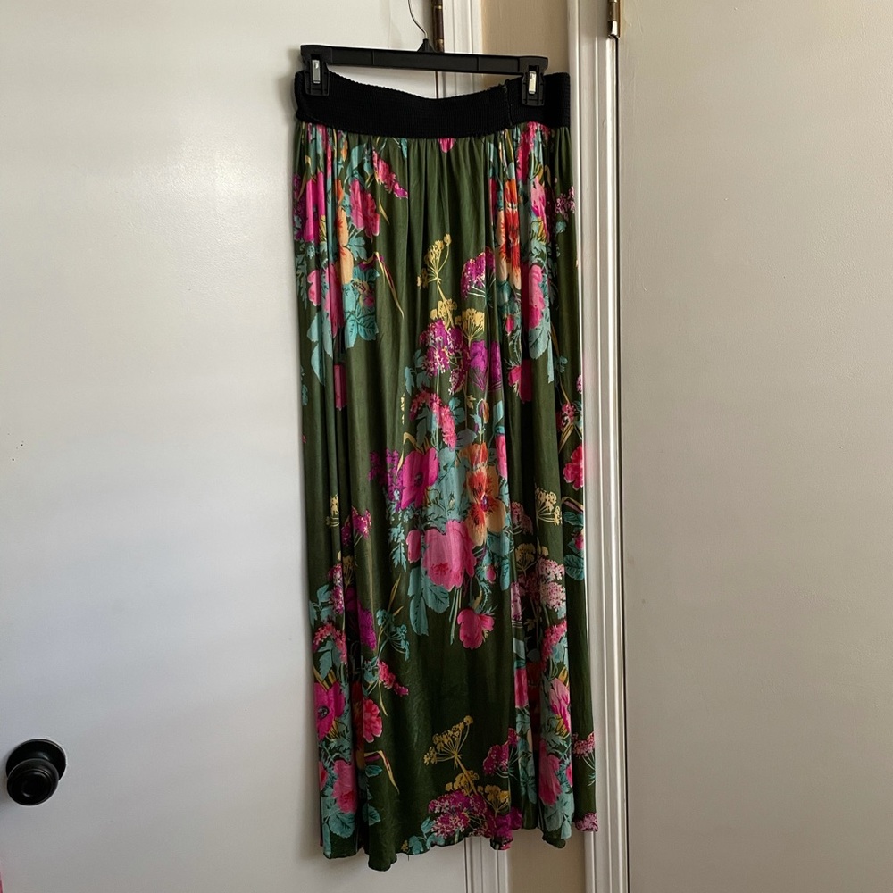 Vintage floral maxi skirt